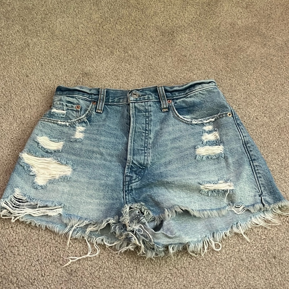 “Abercrombie & Fitch: High Waist Jean Shorts size 27”